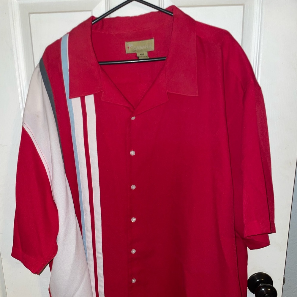 Mens button down short sleeved shirt